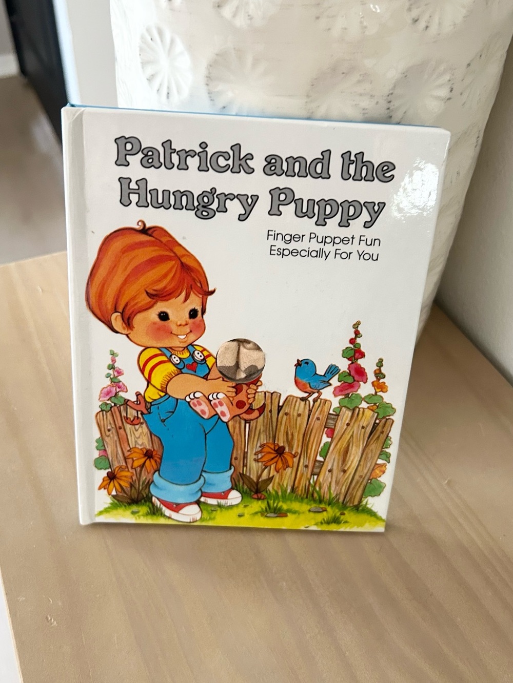 Vintage 1986 Patrick and the Hungry Puppy Finger Puppet Hardcover Book
